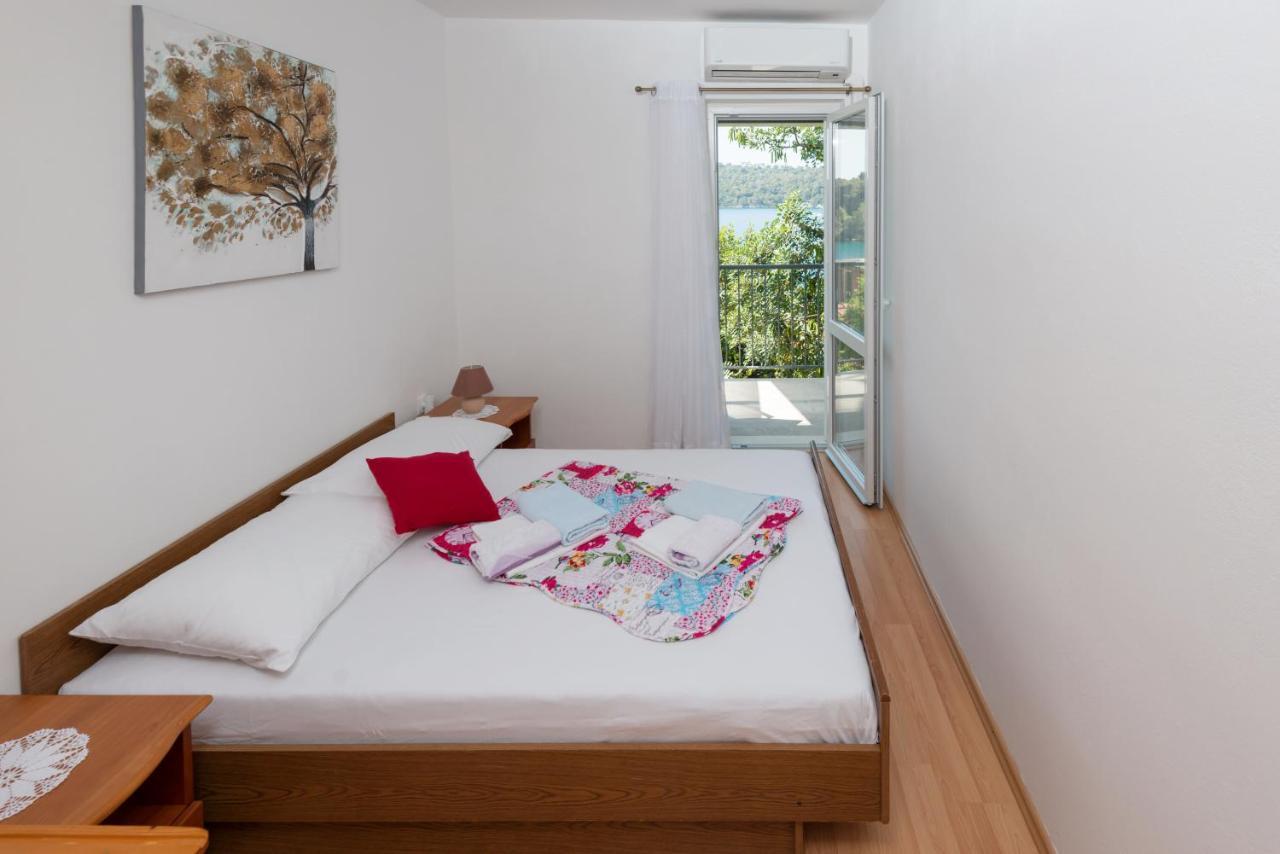 Guesthouse Pavla Goveđari Exteriör bild